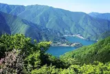 奥多摩湖