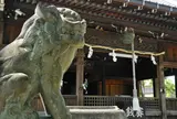 八剣神社を横切るJR