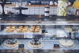POMPON CAKES