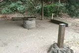 矢尻の井戸（源頼朝安房上陸伝承地）