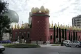 ダリ劇場美術館