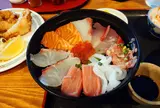 市場食堂よし