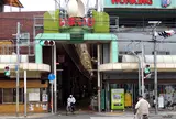 今池本通商店会のアーケード西詰