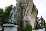 題目岩