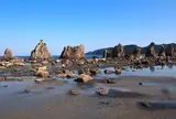 橋杭岩