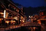 銀山温泉