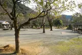 金華山の麓は岐阜公園