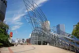 国立国際美術館