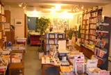 旅の本屋のまど