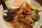 青山ガパオ食堂