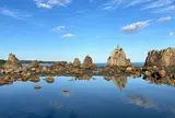 橋杭岩