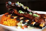 サービス抜群！Meskla Chamoru Fusion Bistro