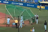 明治神宮野球場に早めに行きます