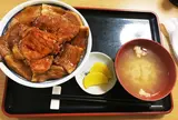 ぶた丼のとん田