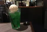 シブヤボウリングカフェ