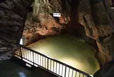 龍河洞