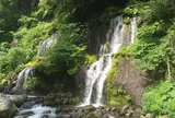 吐竜の滝