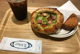 R Baker 北千住店