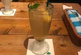 ボンダイカフェヨヨギビーチパーク (BONDI CAFE YOYOGI BEACH PARK)