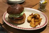 マンチズ バーガー シャック（MUNCH'S BURGER SHACK）