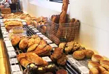 BLUFF BAKERY (ブラフ ベーカリー)