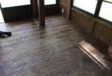 脱皮する家