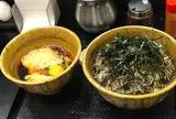なぜ蕎麦にラー油を入れるのか。 新橋店