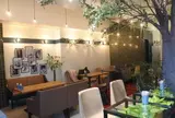 カフェシフトスリー (CAFE SHIFT THREE)