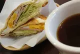 TWEENER COFFEE SHOP