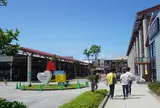 沖縄アウトレットモール あしびなー（OKINAWA OUTLET MALL ASHIBINAA)