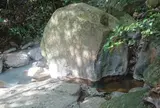 霧島温泉最古の岩風呂 目の湯