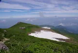 月山
