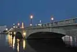 萬代橋