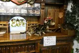 Gallery Alice's Tearoom