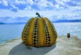 直島　草間彌生