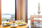 海の見えるカフェ