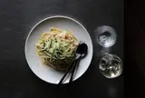 toe BAR & RESTAURANT