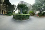 早稲田大学