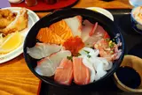 市場食堂よし