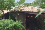 Jyomonya 白いシーサー