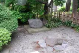 対面石（源頼朝・義経）