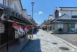 白壁の町並み