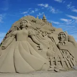 高さ3.0mの芸術的な砂像の彫刻を展示「サンドクラフト 2018 inみたね」開催