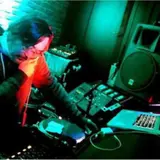 真夏のディスコカーニバル「EVVIVA! DISCO」開催！親子で楽しめるダンスレッスンやDJイベントも実施