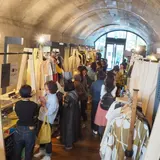 “ムサビ”卒の14名のアーティストの作品が大集結した「大ムサビ展」開催