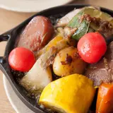 “食”を買って・食べて楽しむ参加型マルシェ「巡市-meg marchè-」が開催