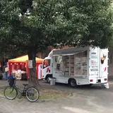 屋外でコーヒーと本を楽しめる移動型カフェ&ブックワゴン「ReaDrink WAGON」がKIITOにオープン！