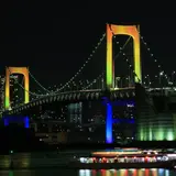 「レインボーブリッジ スペシャルライトアップ」がスタート！お台場に花を添える年末年始の恒例イベント