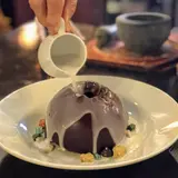 日本初！1万年前にタイムスリップしたような「縄文洋食」を老舗レストランで味わおう
