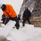 六甲山の冬の風物詩「氷の切り出し」開催！普段は見ることができない体験をしよう